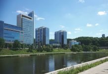 Atnaujinamas vienas pirmųjų Vilniaus verslo centrų