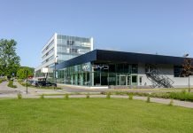 Vilniuje duris atvėrė BYD elektromobilių salonas