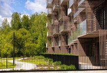 Trys iš keturių Lietuvos gyventojų siekia gyventi nuosavame būste