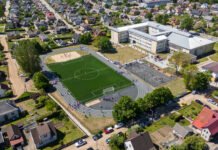 Tauragėje atidarytas naujas stadionas Tauragėje atidarytas naujas stadionas